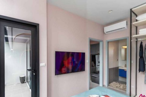 Condominio de 2 dormitorios en Bangkok, Tailandia en XT Ekkamai  № 24636