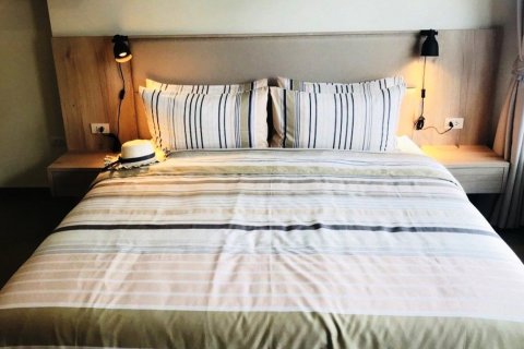 Sobre plano Zire Wongamat en Pattaya, Tailandia № 25391 - foto 2