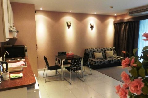 Sobre plano Neo Condo en Pattaya, Tailandia № 25846 - foto 2