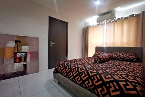 Condominio de 2 dormitorios en Pattaya, Tailandia № 25767 - foto 17