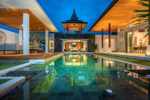 Casa de 4 dormitorios en Bang Tao, Tailandia № 3296