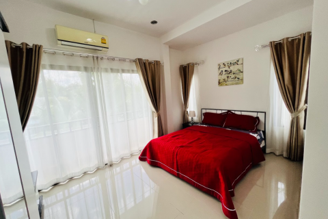 Casa de 4 dormitorios en Pattaya, Tailandia № 25752 - foto 17