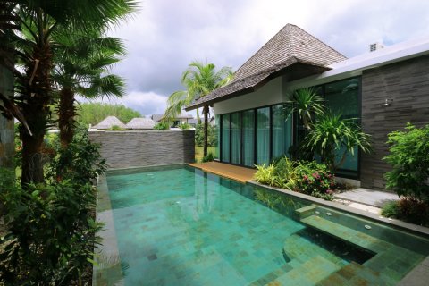 Casa de 4 dormitorios en Bang Tao, Tailandia № 25102