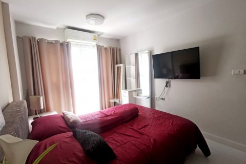 Condominio de 2 dormitorios en Pattaya, Tailandia № 25767 - foto 11