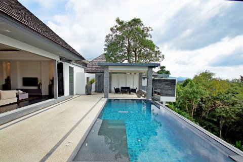 Casa de 3 dormitorios en Bang Tao, Tailandia № 3378
