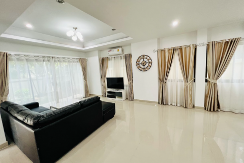 Casa de 4 dormitorios en Pattaya, Tailandia № 25752 - foto 10