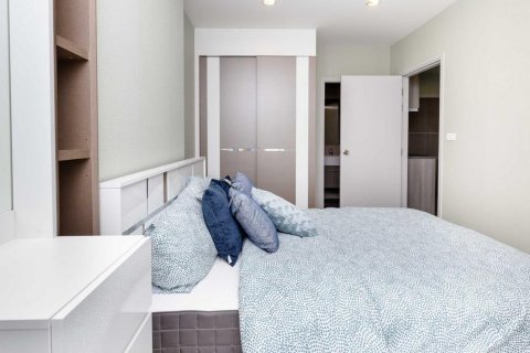 Condominio de 2 dormitorios en Bangkok, Tailandia en IDEO MOBI BANGSUE GRAND INTERCHANGE № 26042