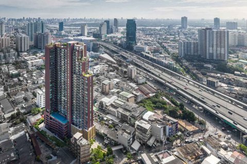 Sobre plano LUMPINI PLACE RATCHADA-SATHU en Bangkok, Tailandia № 25903 - foto 10
