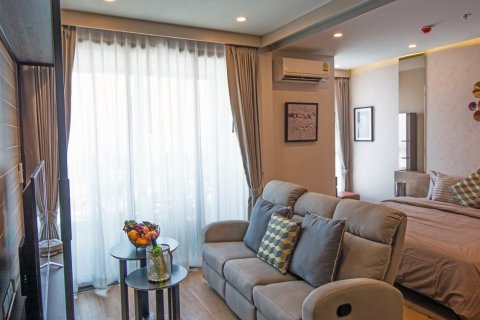 Condominio de 1 dormitorio en Bangkok, Tailandia en Q CHIDLOM – PHETCHABURI  № 25934