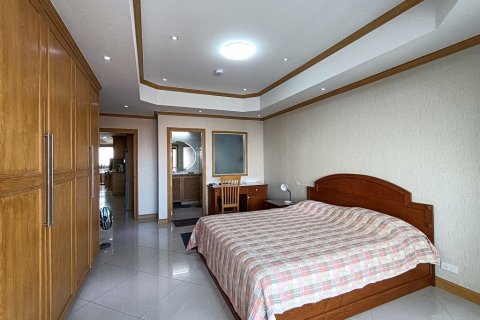 Condominio de 3 dormitorios en Pattaya, Tailandia № 27471 - foto 13