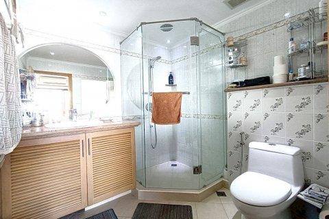 Condominio de 3 dormitorios en Pattaya, Tailandia № 27471 - foto 20