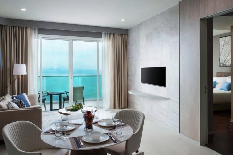Condominio de 2 dormitorios en Sattahip, Tailandia en Movenpick White Sand Beach  № 27693