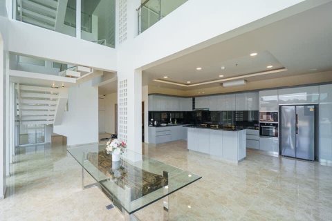 Casa de 4 dormitorios en Pattaya, Tailandia № 29169 - foto 8