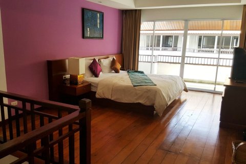 Condominio de 3 dormitorios en Pattaya, Tailandia en Chateau Dale Thabali № 28377