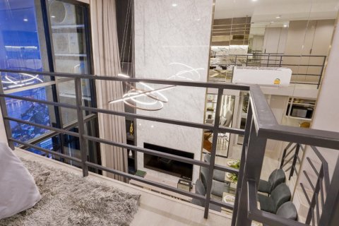Condominio de 1 dormitorio en Bangkok, Tailandia en Ideo Charan 70 - Riverview
  № 28036