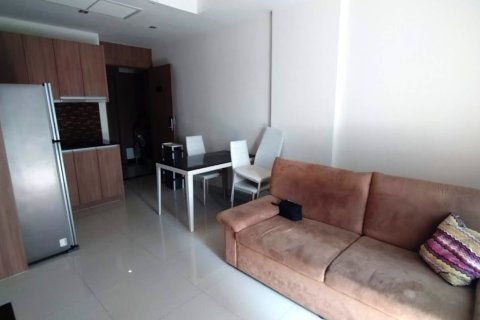 Condominio de 2 dormitorios en Sattahip, Tailandia en Nam Talay  № 28970