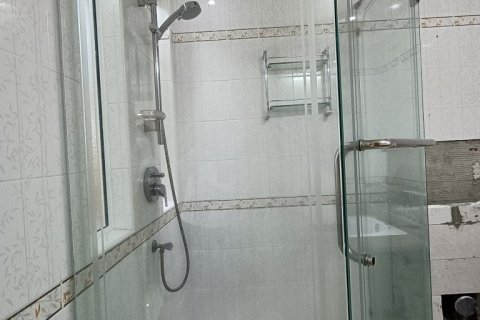 Condominio de 3 dormitorios en Pattaya, Tailandia № 27471 - foto 24