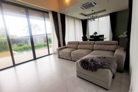 Casa de 3 dormitorios en Bang Lamung, Tailandia № 29148 - foto 9