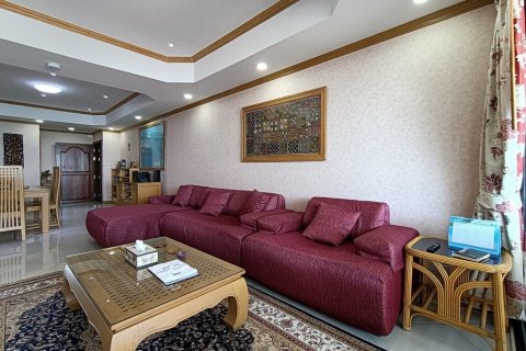 Condominio de 3 dormitorios en Pattaya, Tailandia № 27471 - foto 7