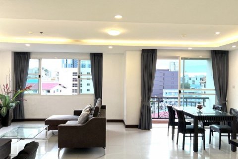 Condominio de 2 dormitorios en Pattaya, Tailandia № 28592 - foto 2