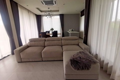 Casa de 3 dormitorios en Bang Lamung, Tailandia № 29148 - foto 8