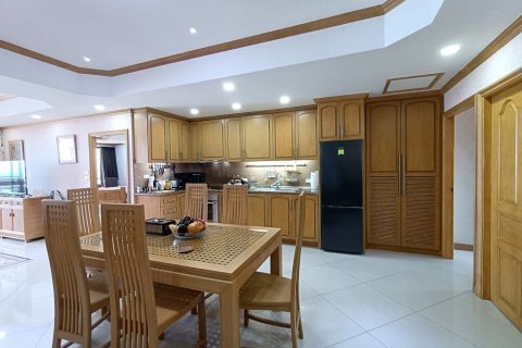 Condominio de 3 dormitorios en Pattaya, Tailandia № 27471 - foto 18