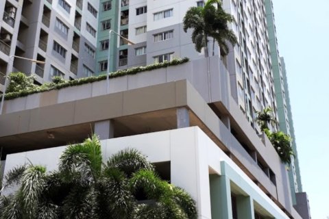Sobre plano Lumpini Condo Town North en Pattaya, Tailandia № 28289 - foto 9