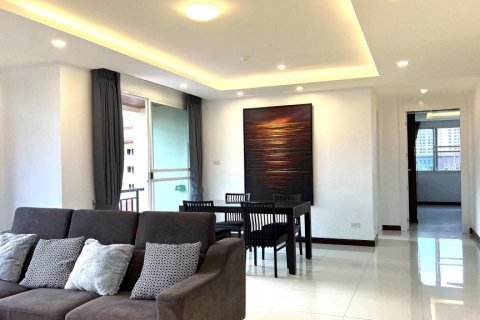 Condominio de 2 dormitorios en Pattaya, Tailandia № 28592 - foto 4