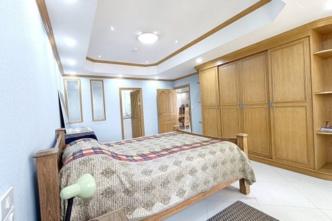 Condominio de 3 dormitorios en Pattaya, Tailandia № 27471 - foto 17