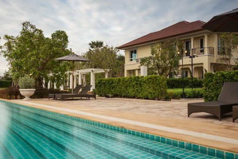 Sobre plano Boulevard Tuscany Cha Am - Hua Hin en Phetchaburi, Tailandia № 27325