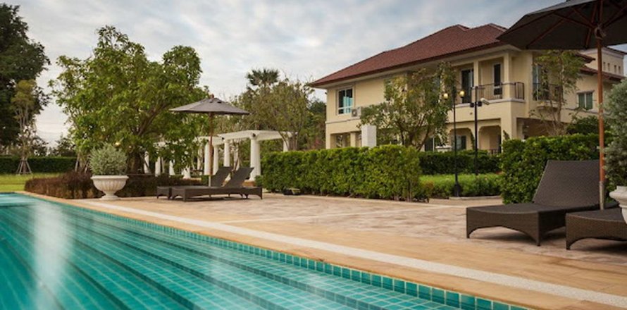 Sobre plano Boulevard Tuscany Cha Am - Hua Hin en Phetchaburi, Tailandia № 27325