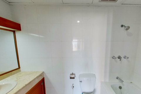 Sobre plano Asoke Towers en Bangkok, Tailandia № 28528 - foto 6