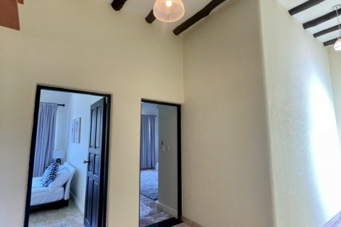 Casa de 5 dormitorios en Pattaya, Tailandia № 29170 - foto 15