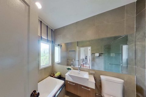 Sobre plano Boulevard Tuscany Cha Am - Hua Hin en Phetchaburi, Tailandia № 27325 - foto 10