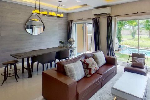 Ático de 2 dormitorios en Boulevard Tuscany Cha Am - Hua Hin, Phetchaburi, Tailandia № 28142