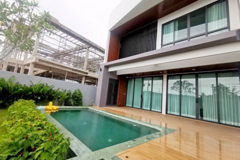 Casa de 3 dormitorios en Bang Lamung, Tailandia № 29148 - foto 4