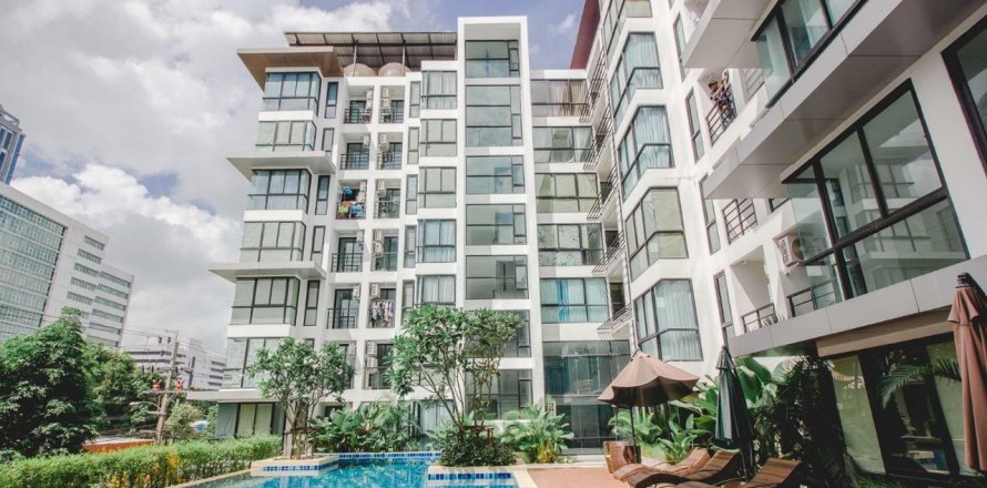 Sobre plano Chateau In Town Sukhumvit 62/1 en Bangkok, Tailandia № 28557