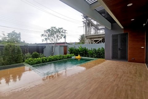 Casa de 3 dormitorios en Bang Lamung, Tailandia № 29148 - foto 5