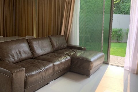 Sobre plano Private Nirvana Residence East en Bangkok, Tailandia № 28768 - foto 2