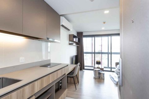 Condominio de 1 dormitorio en Bangkok, Tailandia en Taka Haus Ekamai 12 № 27720
