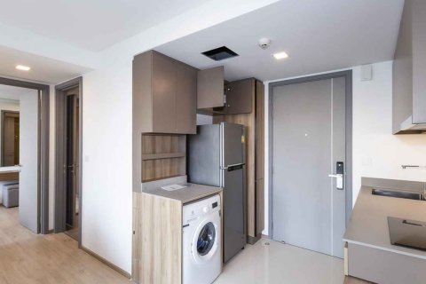Condominio de 1 dormitorio en Bangkok, Tailandia en Taka Haus Ekamai 12  № 27721