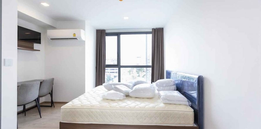Condominio de 2 dormitorios en Bangkok, Tailandia en Taka Haus Ekamai 12  № 27725