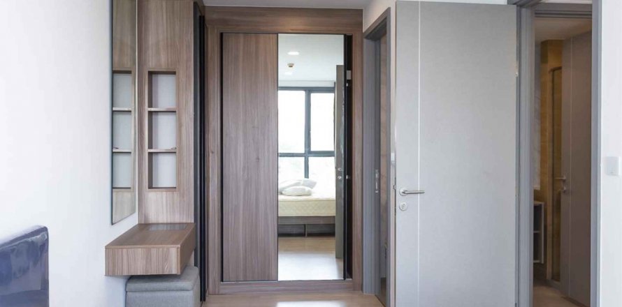 Condominio de 2 dormitorios en Bangkok, Tailandia en Taka Haus Ekamai 12  № 27727