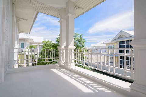 Sobre plano Vtara Sukhumvit 36 en Samut Sakhon, Tailandia № 28817 - foto 4