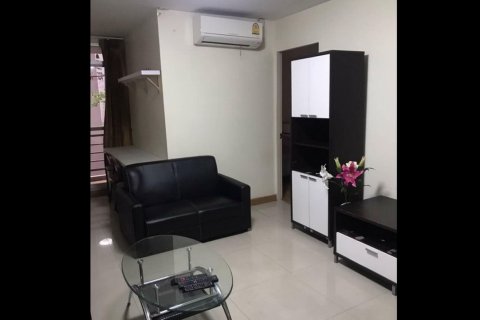 Sobre plano Vtara Sukhumvit 36 en Bangkok, Tailandia № 28782 - foto 6