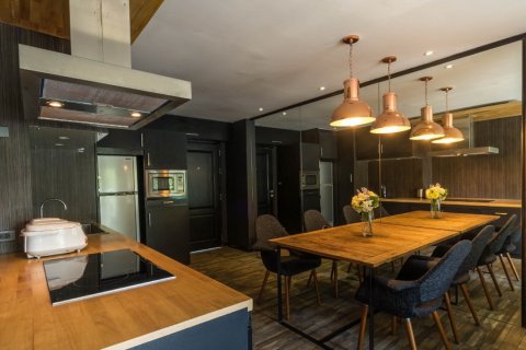 Sobre plano Vtara Sukhumvit 36 en Bangkok, Tailandia № 28782 - foto 4