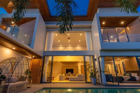 Chalet de 3 dormitorios en Zenithy Pool Villas, Phuket, Tailandia № 28302