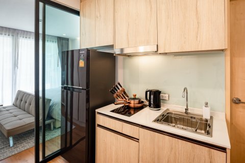 Sobre plano The Proud Condominium en Phuket, Tailandia № 18614 - foto 2