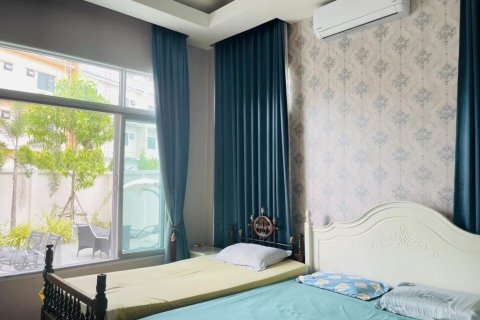 Casa de 3 dormitorios en Pattaya, Tailandia № 33775 - foto 9