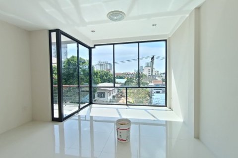Casa de 3 dormitorios en Pattaya, Tailandia № 33791 - foto 12